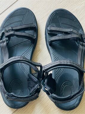 Teva Women's Terra Fi Lite Sandal Size 8.5
